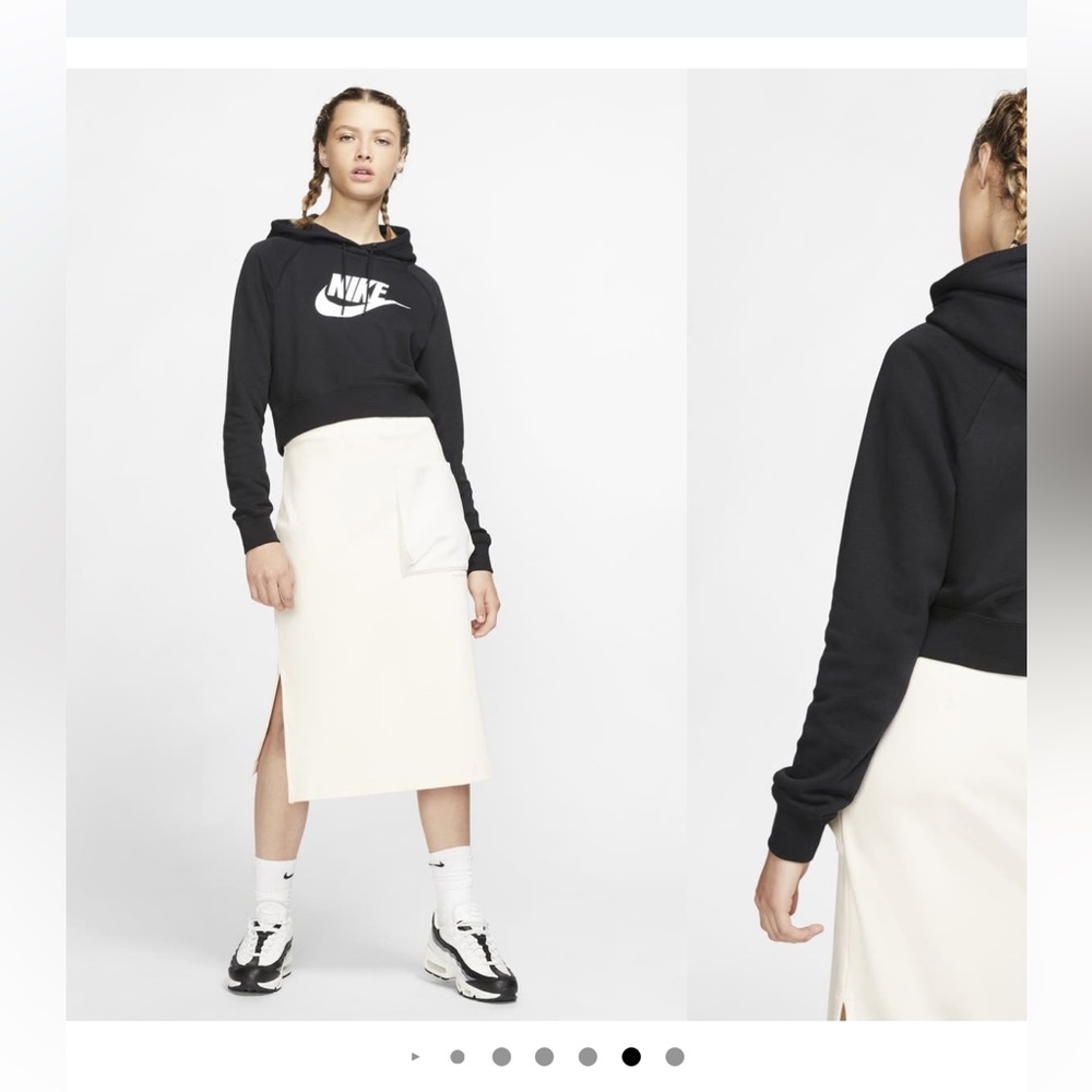 Pristine condition Nike cropped hoodie in black 🖤with white 🤍smoosh. - Picture 3 of 8